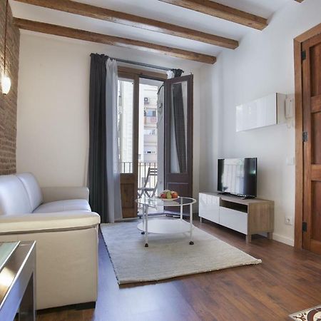 Tendency Apartments - Sagrada Familia Барселона Экстерьер фото