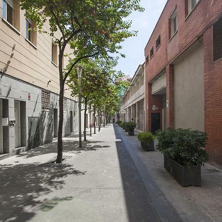 Tendency Apartments - Sagrada Familia Барселона Экстерьер фото