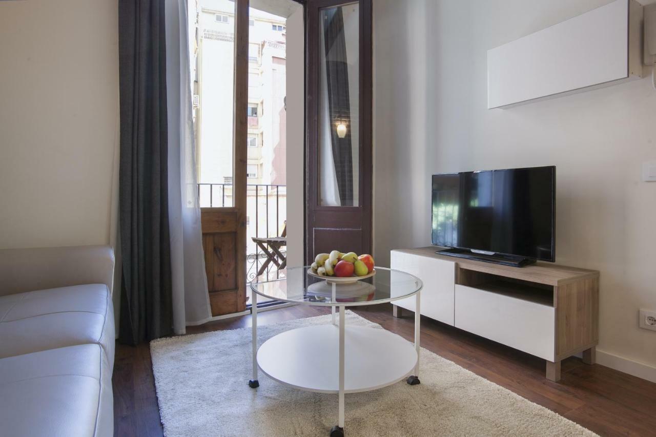 Tendency Apartments - Sagrada Familia Барселона Экстерьер фото